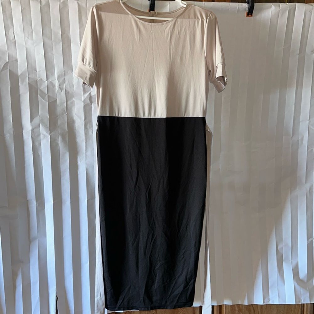 Women’s Unbranded Medium Cream/Black Dress Casual or Office Wear